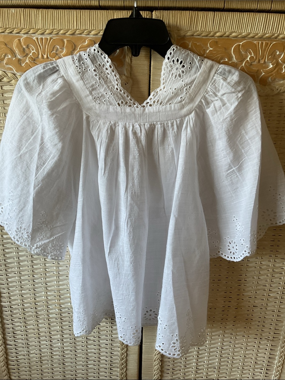 Jennifer & Grace eyelet peasant top NWOT - Picture 6 of 9